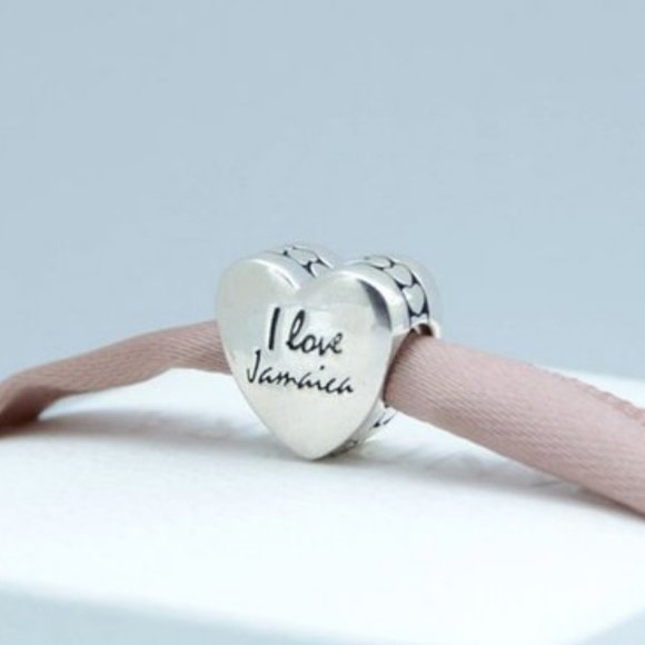 Pandora heart-shaped jamaica flag charm - Picture 2 of 2